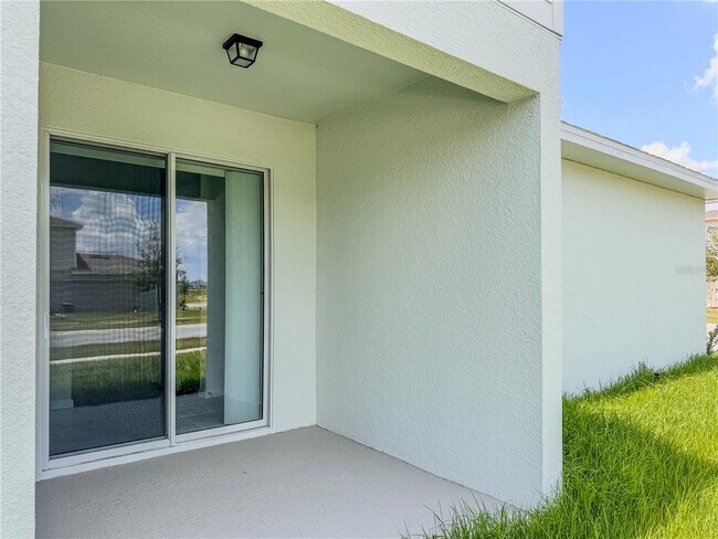Building Photo - 3753 Isle Royal Place