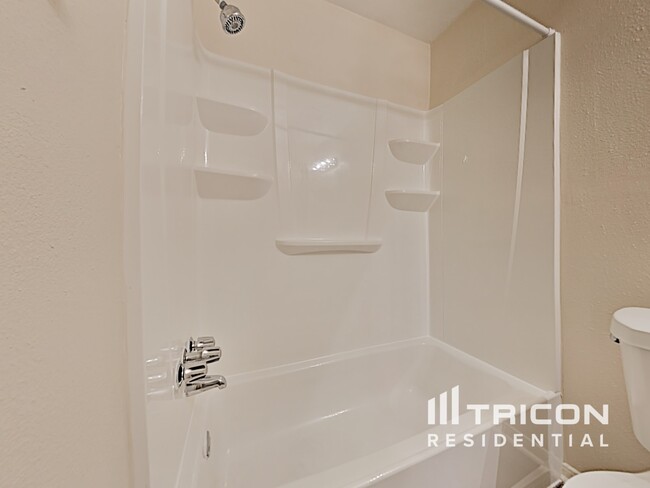 Building Photo - 21114 Southern Colony Ct