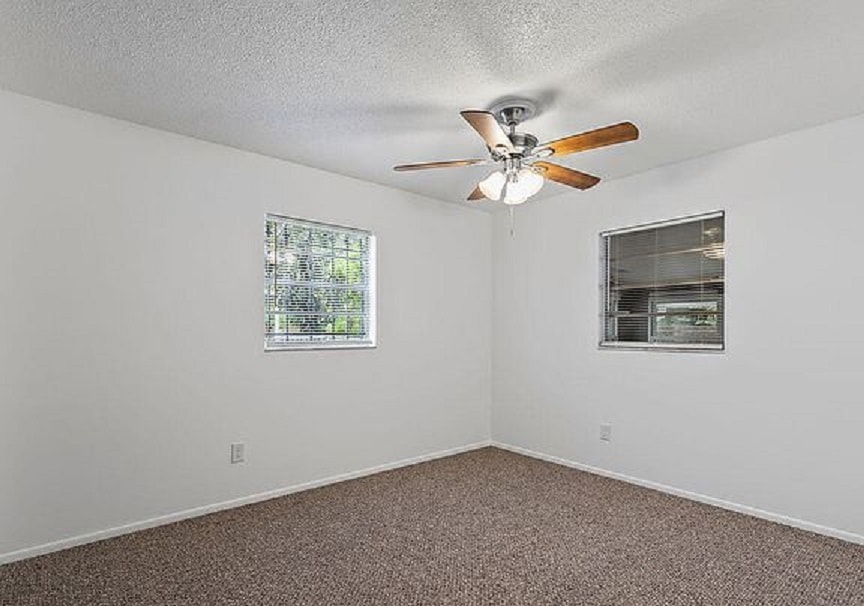 Building Photo - 405 Adele St