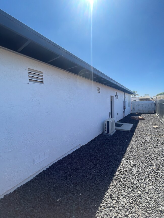 Building Photo - 1336 Grove Ave