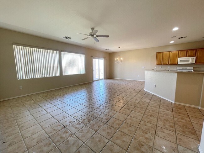 Building Photo - BEAUTIFUL HOME IN SOLERA SUN CITY ANTHEM