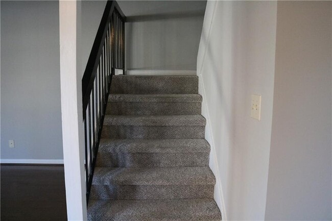 Building Photo - 1468 Briarwood Rd NE