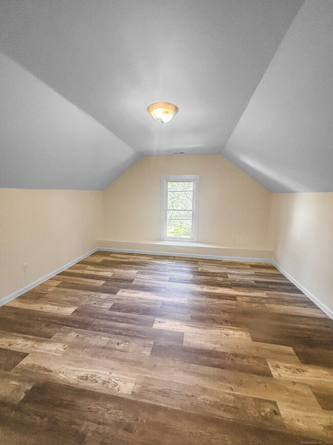 Building Photo - 358 Pomeroy Ave
