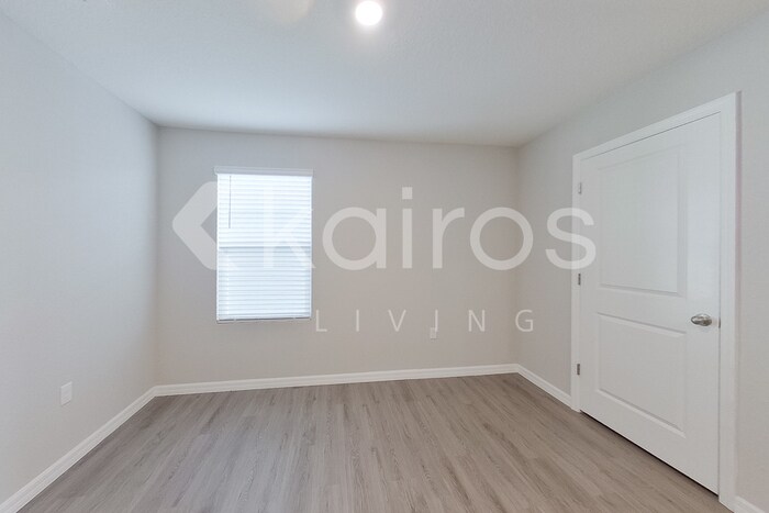 Building Photo - 8696 SW 44th Ct