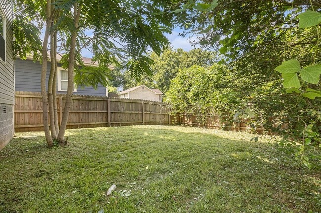 Building Photo - 1141 Moton Ave SW