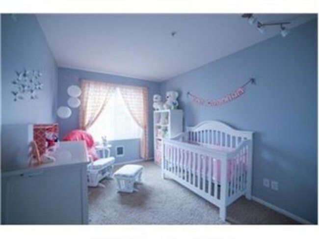 Building Photo - 15720 Manor Way