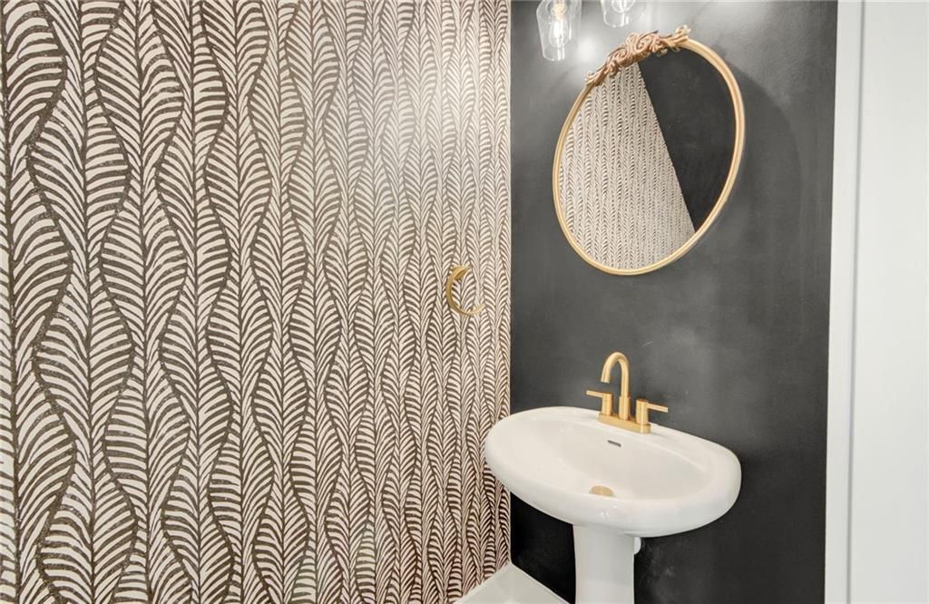 Building Photo - 1903 Plainsboro Dr