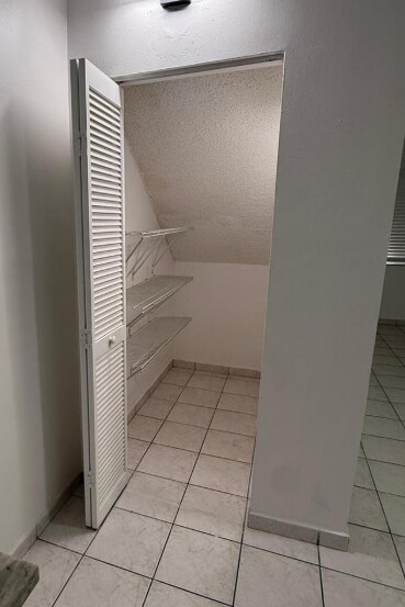 Building Photo - 3262 W 70th St