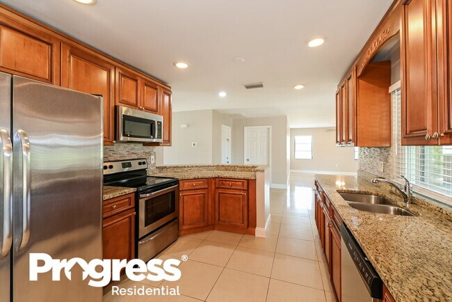 Building Photo - 25353 Doredo Dr