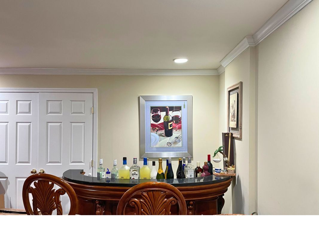 Building Photo - 9908 E Hill Dr