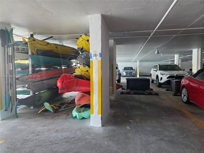 Building Photo - 5880 Collins Ave