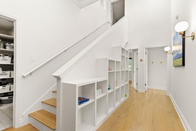 Building Photo - 4312 Rosedale Ave