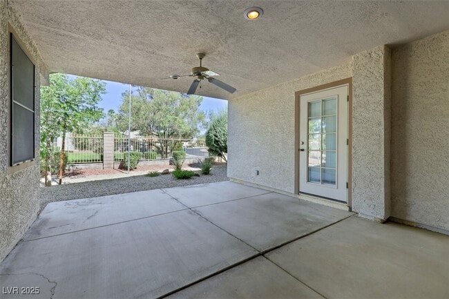 Building Photo - 5240 Las Cruces Dr