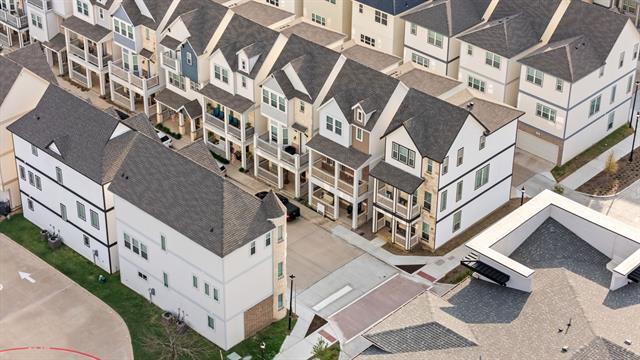 Building Photo - 203 S Village Way