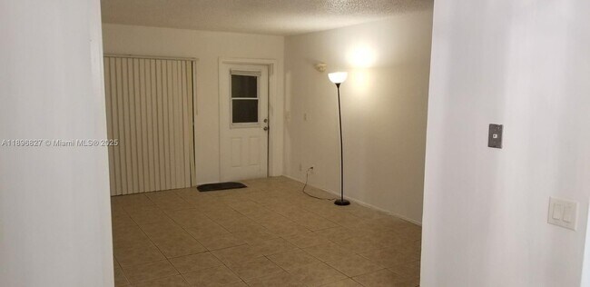 Building Photo - 11614 Royal Palm Blvd