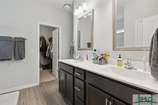 Building Photo - 254 Sessile Oak Dr