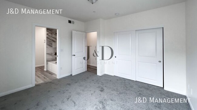 Building Photo - 1134-1148 FRESNO STREET-4/3