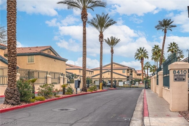 Building Photo - 8410 Eldora Ave