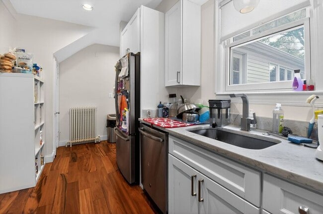 Building Photo - 4825 Butterworth Pl NW