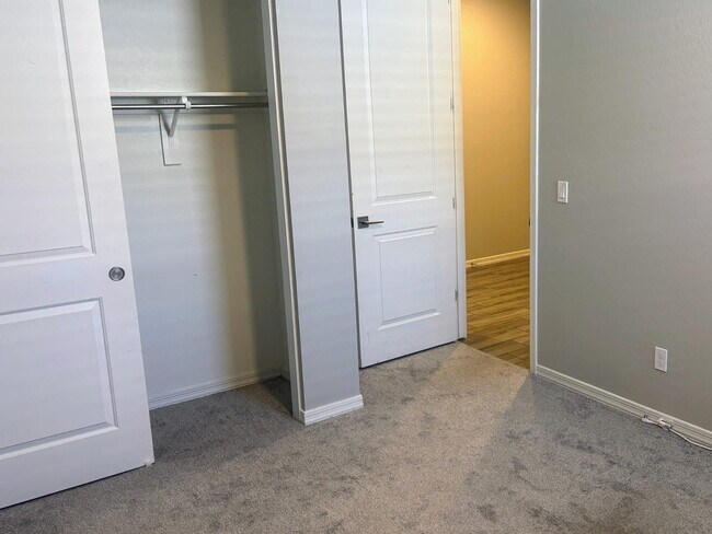 Building Photo - 35966 W Santa Monica Ave