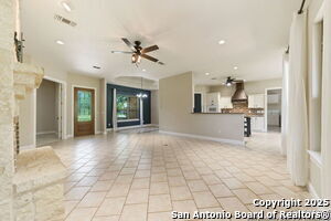 Building Photo - 143 Lantana Ridge