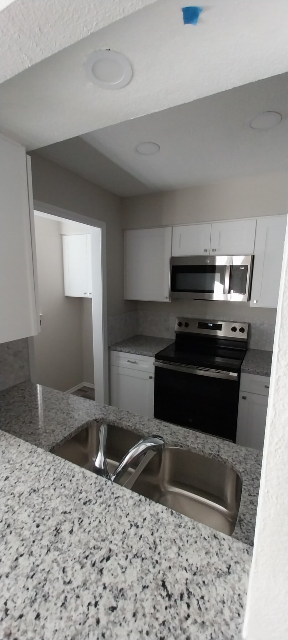 Kitchen/Laundry - 8539 Holly St