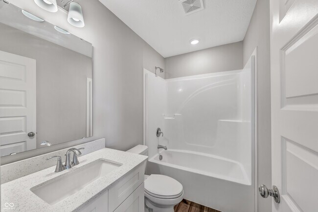 Building Photo - 6988 Sunstone Pl