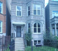 Building Photo - 1661 S Homan Ave