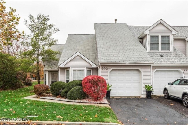 Building Photo - 292 Daisy Dr