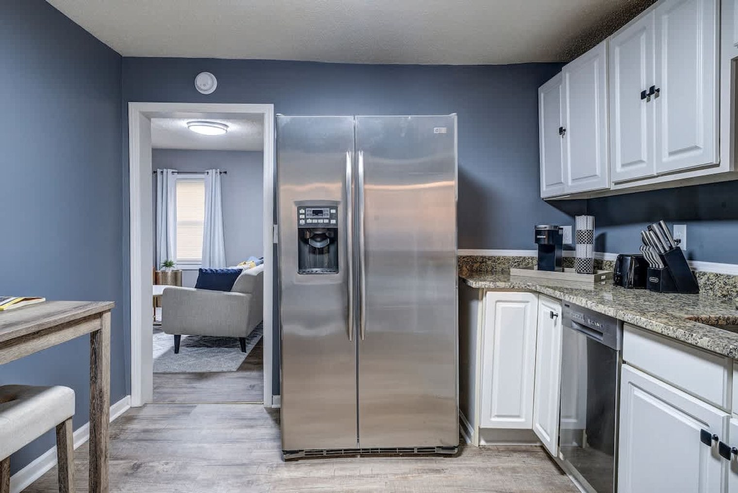 Building Photo - 220 Highland Ave