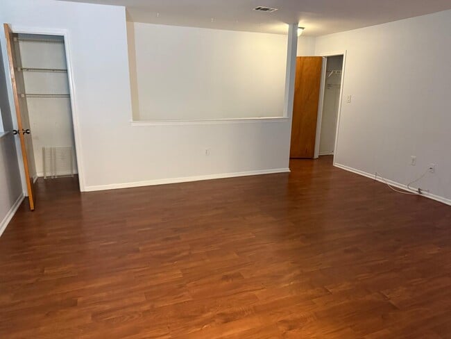 Building Photo - 4706 Boice Dr