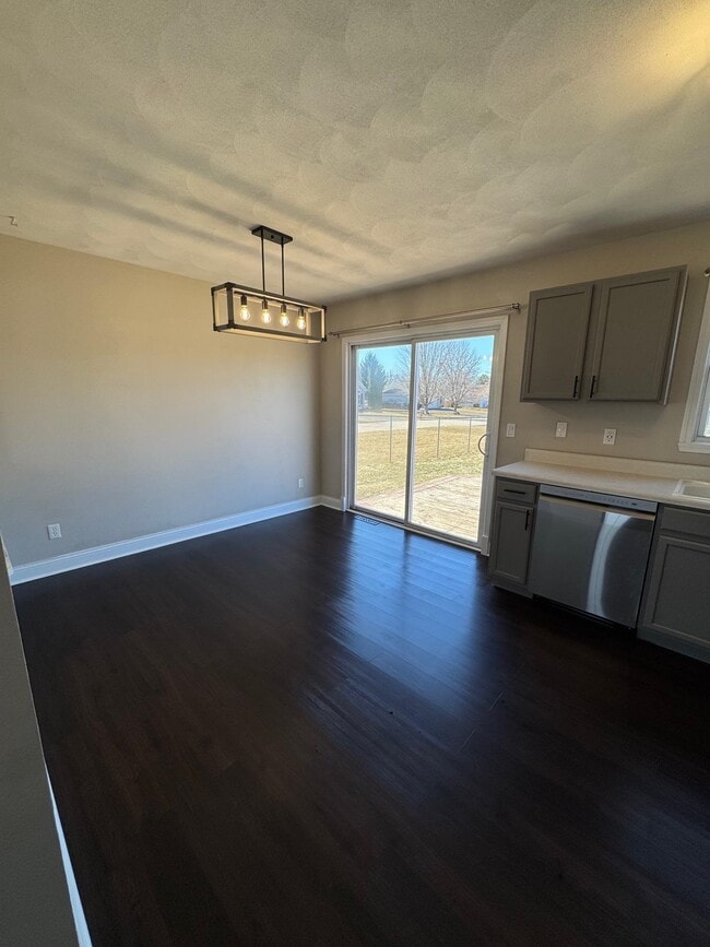 Building Photo - 836 Wingate Pl