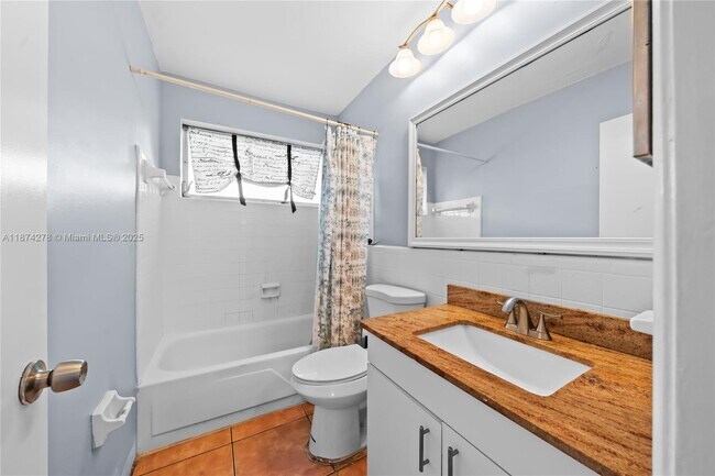 Building Photo - 4938 NW 54th Ct
