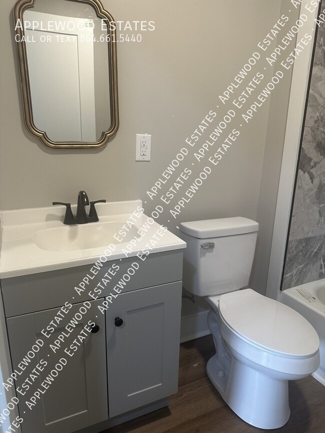 Building Photo - 509 Hetty Hill St