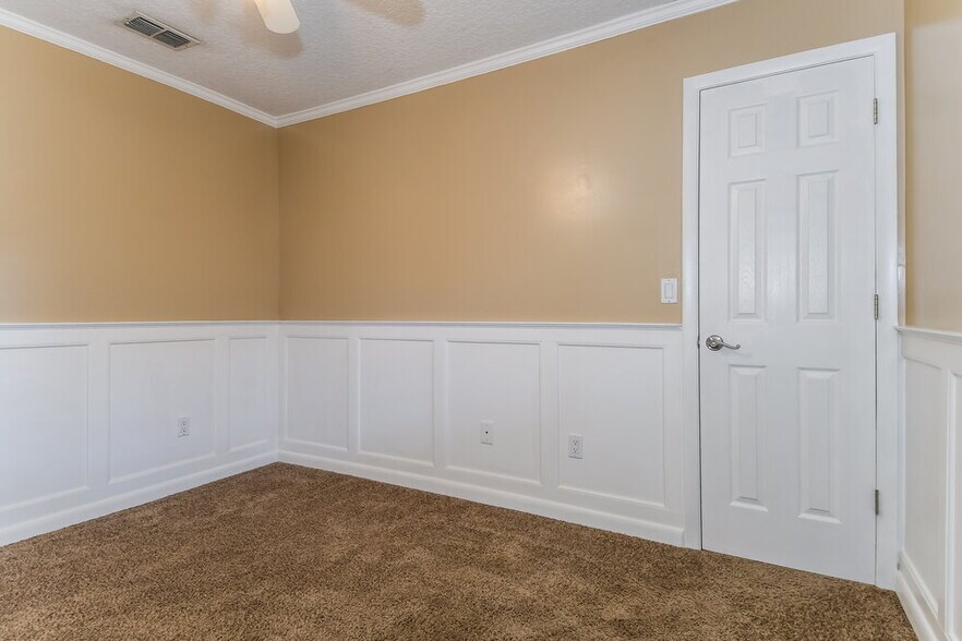 Building Photo - 2291 Richard Lee St