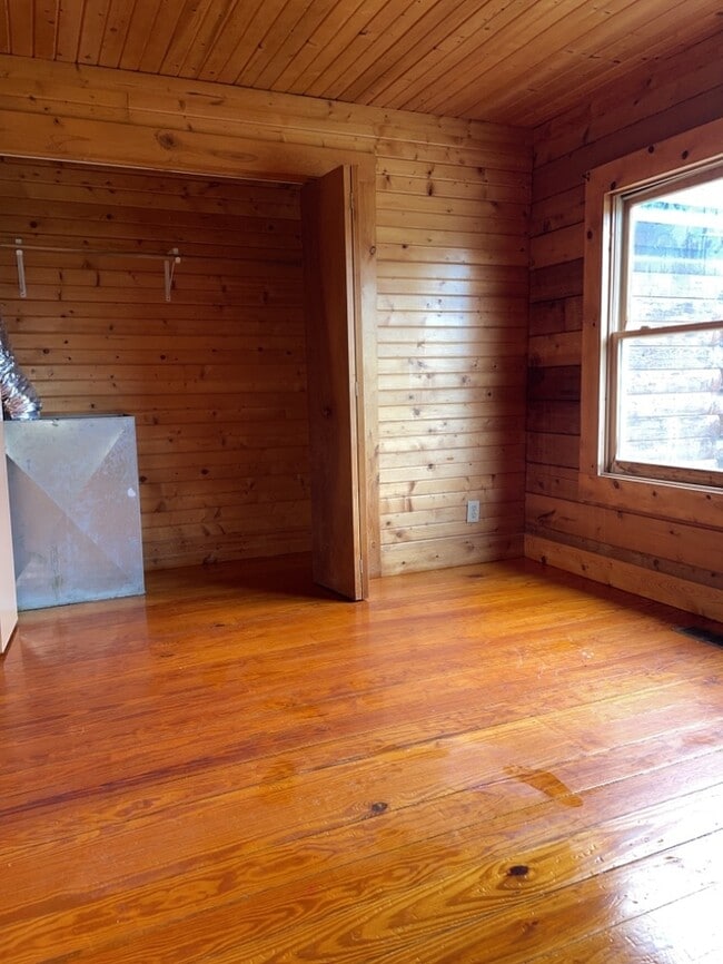 Building Photo - Piedmont Home for Rent