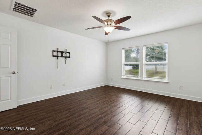 Building Photo - 15929 Hutton Ln