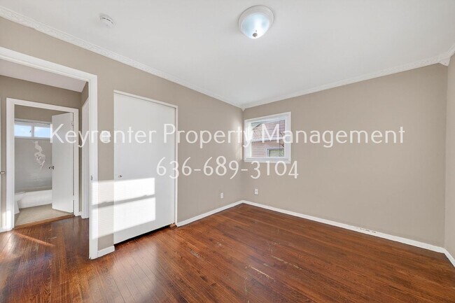 Building Photo - Spacious 3-Bedroom Home with Large Yard – Section 8 Welcome