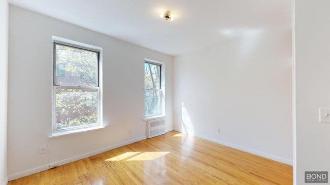 Building Photo - 1 bedroom in Manhattan NY 10014