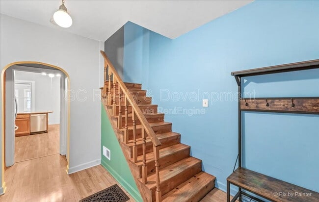 Building Photo - 1932 N Karlov Ave