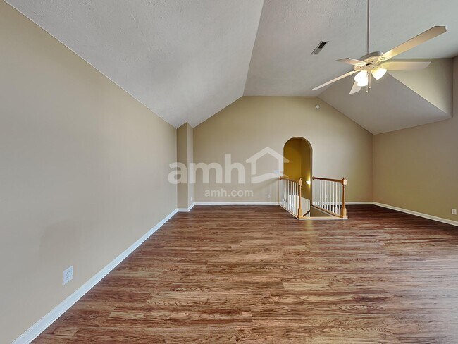 Building Photo - 3368 Marrast Dr