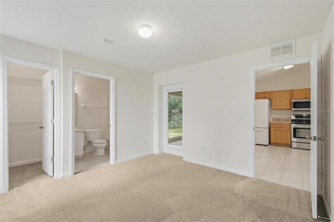 Building Photo - 6 Plateau Pl