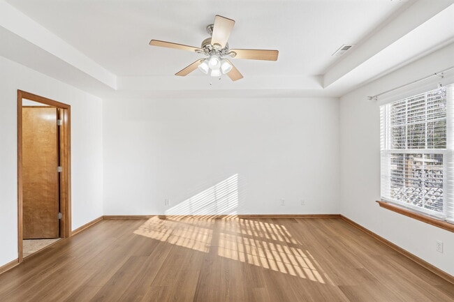 Building Photo - 5104 Sandstone Dr