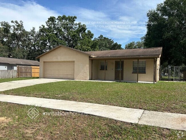 Building Photo - 419 Forest Oak Dr