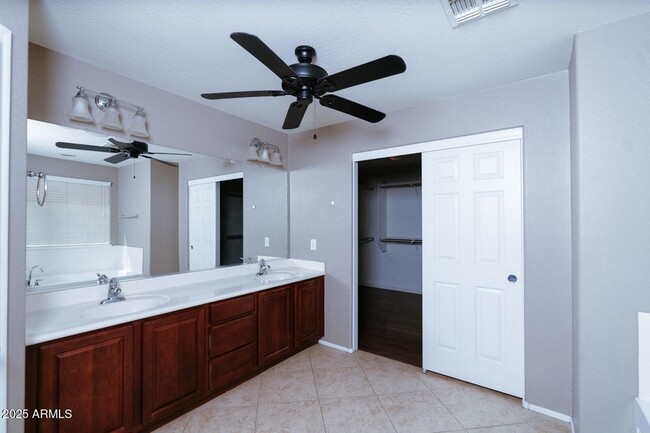 Building Photo - 19367 W Madison St