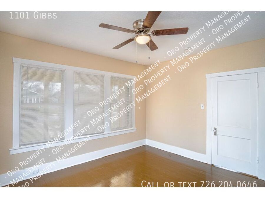 Building Photo - 1101 Gibbs-