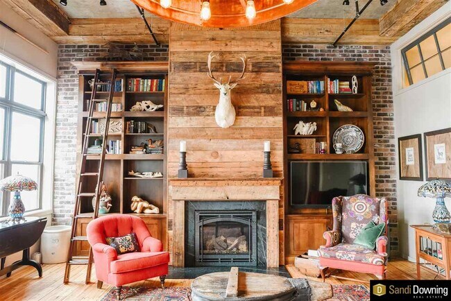 Building Photo - 1308 Jackson St