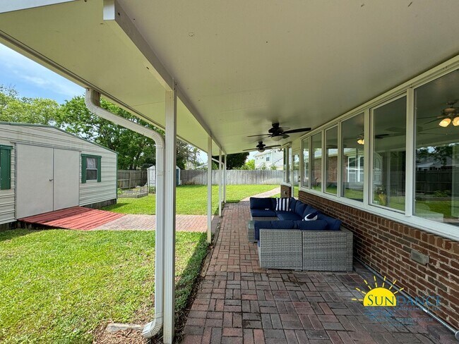 Building Photo - 109 Long Pointe Dr