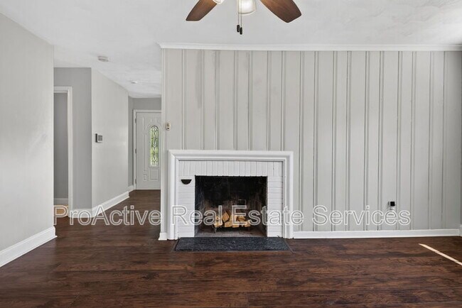 Building Photo - 1821 Gildner Rd