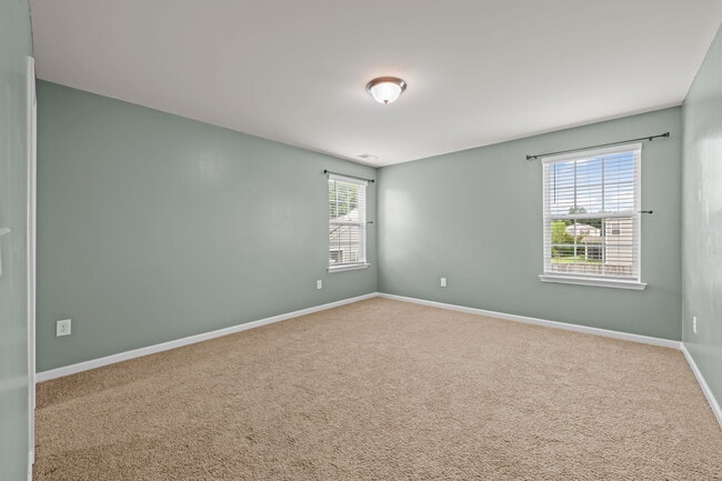 Building Photo - 305 Frida Rd